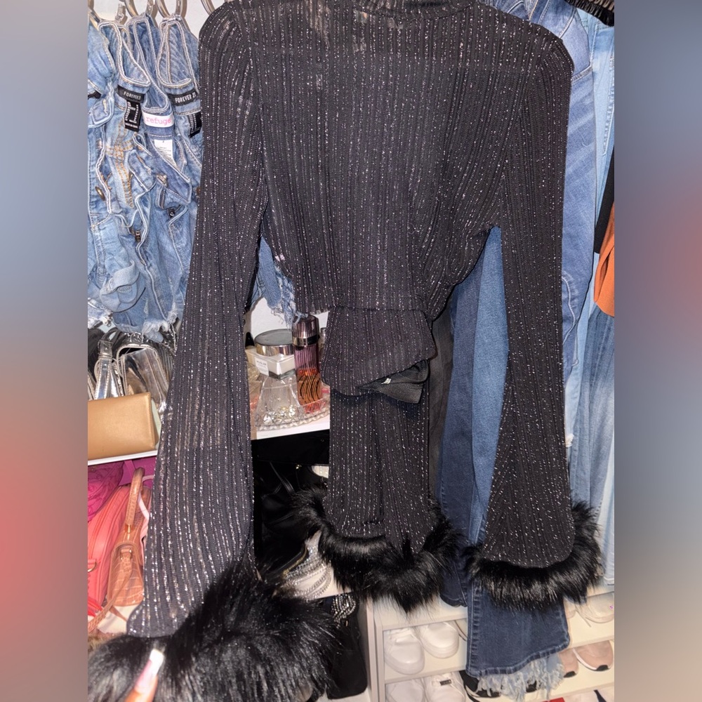 Elegant Black Glitter Jumpsuit with Faux Fur Trim